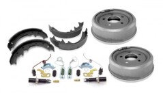 KIT Frana SPATE, DANA 35, (9x2.5) pt. Jeep Wrangler (YJ) 1990-1995, (TJ) 1997-2006, Cherokee (XJ) 1990-2000, Grand Cherokee (ZJ) 1993-1998, include Tamburi Frana, Saboti si Kit montaj pt. Tamburi.