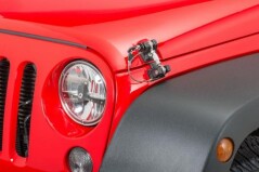 Inchideri capota cu cheie de la Drake Off Road XT™ pt. 07-17 Jeep® Wrangler & Wrangler Unlimited JK