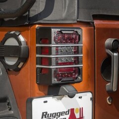 Grila protectie Stopuri - ELITE - Negru Lucios cu insertie Argintie pt. 2007-2018 Jeep Wrangler JK si Unlimited