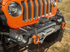 Bara Fata VENATOR STUBBY cu Scut protectie frontal si Placa de Troliu pt. 2018+ Jeep Wrangler JL/JLU & Gladiator JT